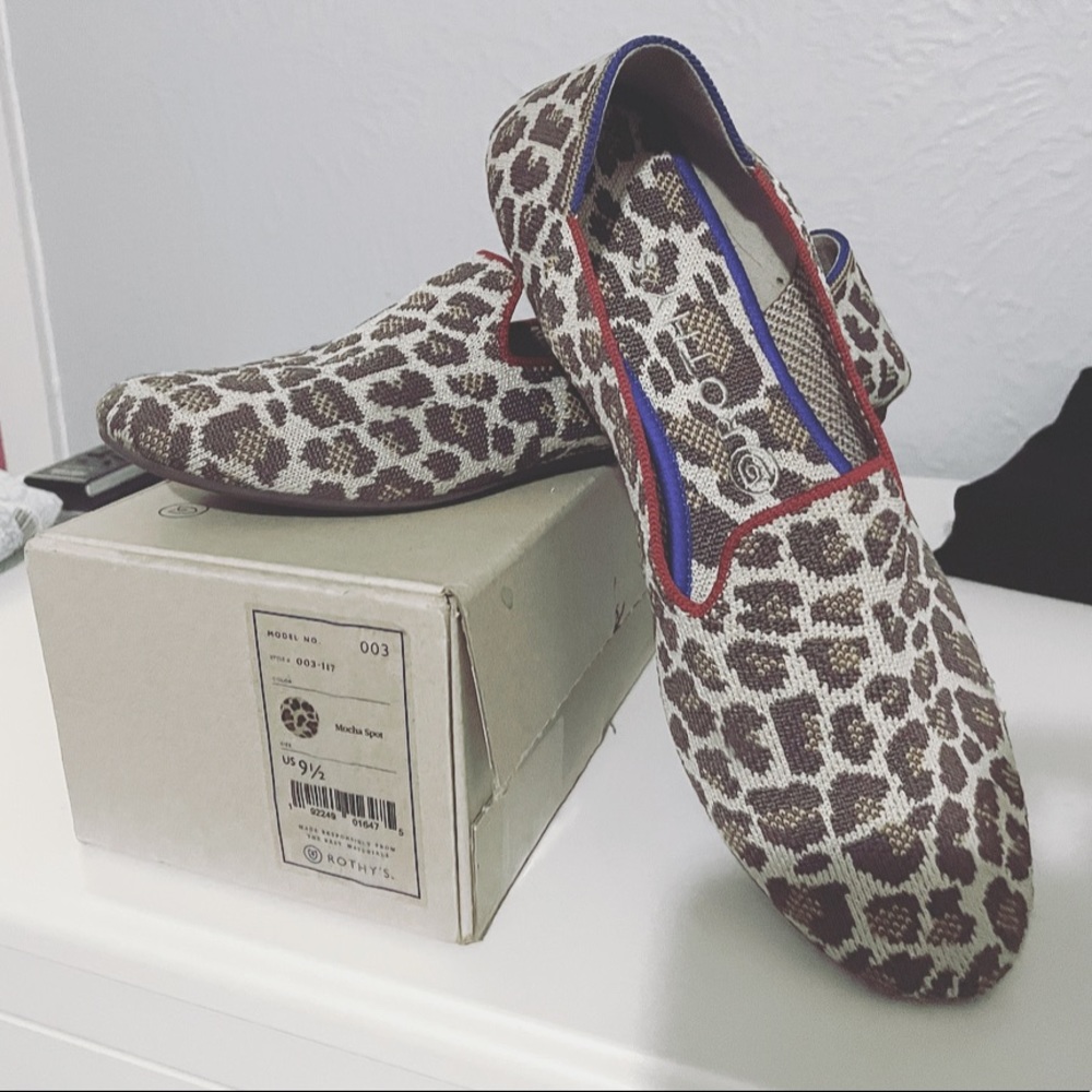 Women’s Rothy’s Loafer 9.5 in Mocha spot